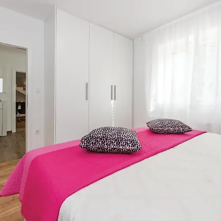 度假居 Three-bedroom Holiday In Kljuc Drinovci